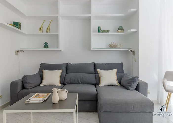 Living4Malaga Amazonia Center Apartment